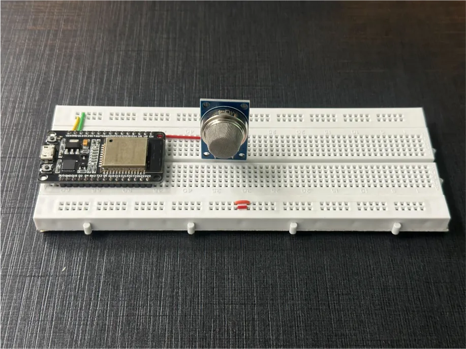 MQ4 Gas Sensor Breadboard