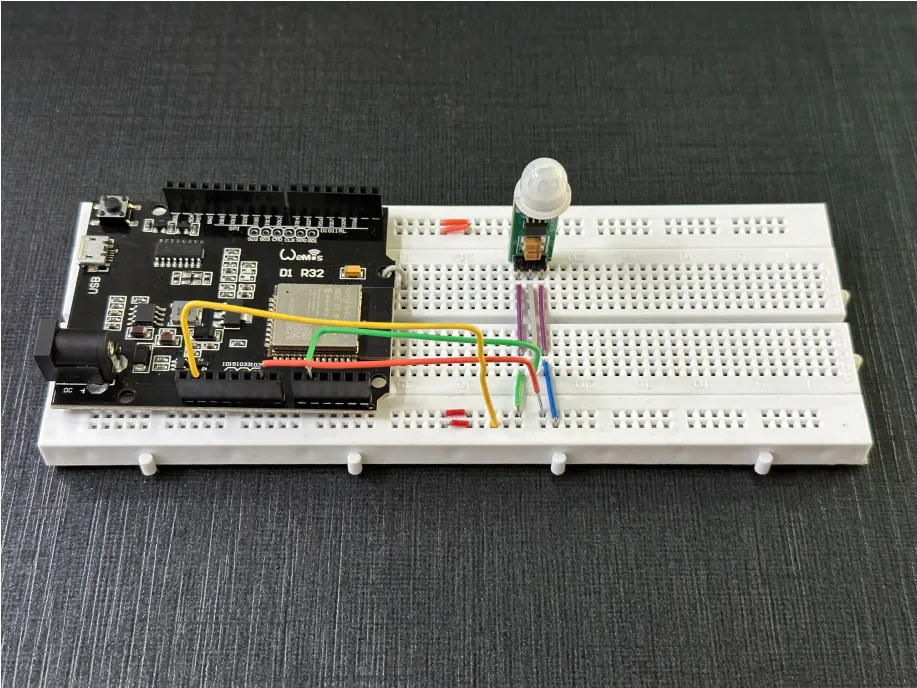 ESP32 D1 Mini Boot Button