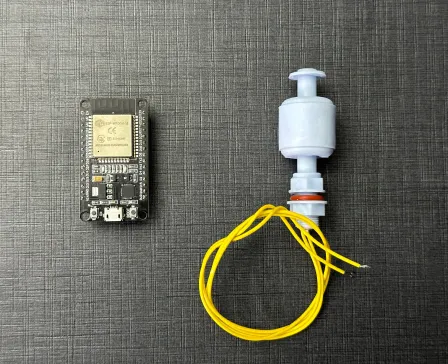 Smart water level monitoring with email notification using P45 float switch